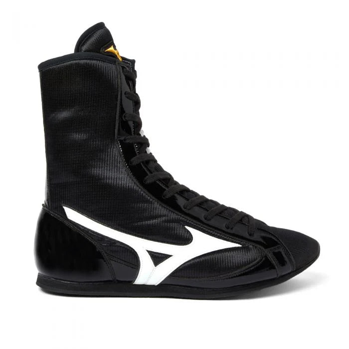 Mizuno Finisher MID boxing shoes in black with white logo and gold heel tab